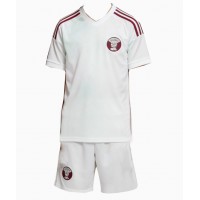 Qatar Replika babykläder Bortaställ Barn VM 2026 Kortärmad (+ korta byxor)